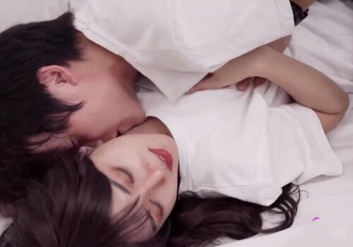 bo-thuoc-kich-duc-chong-dang-vo-cho-sep-thoa-man